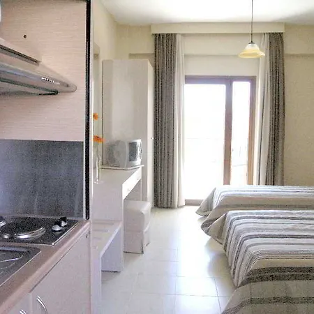Aristotelis Hotel *