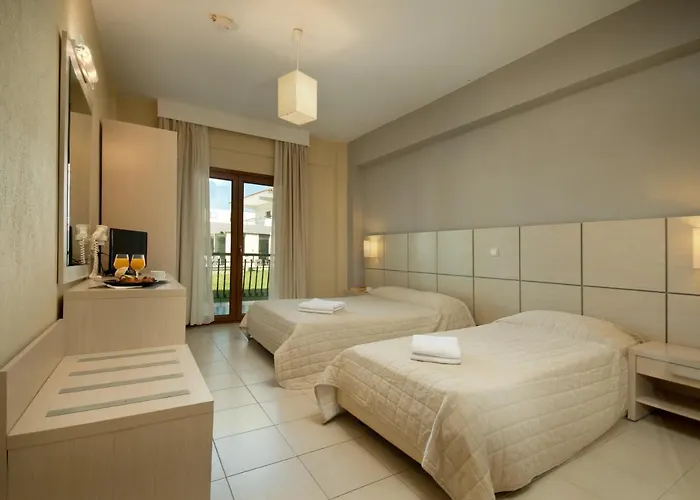 Отель Aristotelis